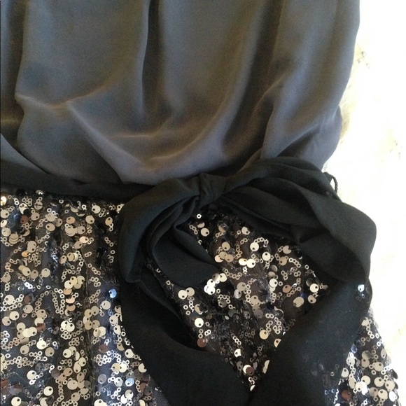 Dress - Picture 2 of 6